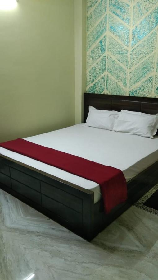 Dubby Indian ! Hotel Puri